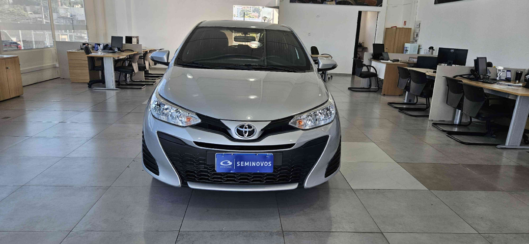 toyota yaris 1.5 16v flex xl plus connect multidrive 4p automatico 20202