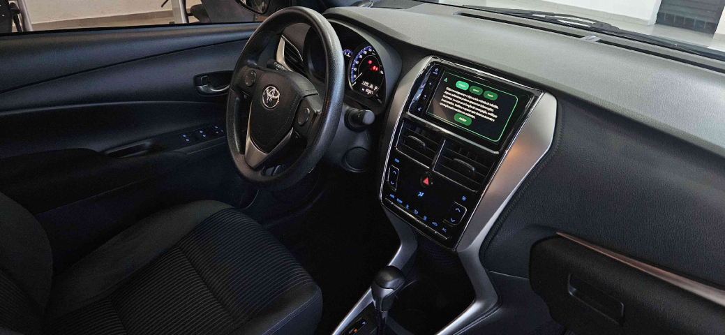 toyota yaris 1.5 16v flex xl plus connect multidrive 4p automatico 202013