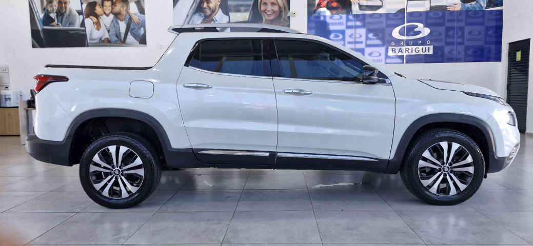 fiat toro 1.3 turbo 270 flex volcano at6 diesel 4p automatico 2025