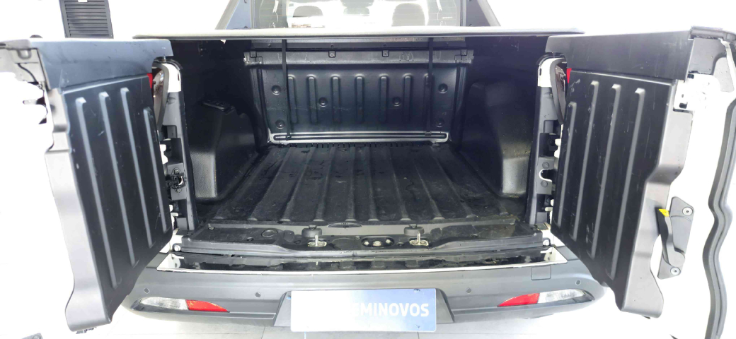 fiat toro 1.3 turbo 270 flex volcano at6 diesel 4p automatico 20258
