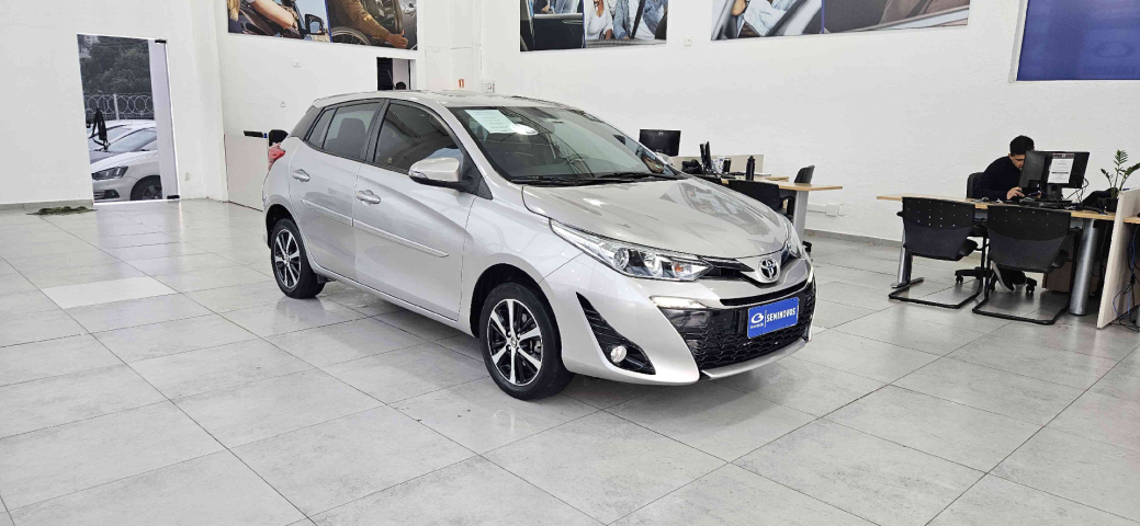 toyota yaris 1.5 16v flex xls connect multidrive 4p automatico 20201