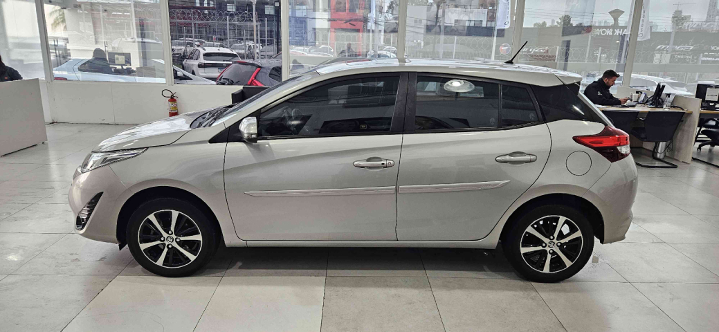 toyota yaris 1.5 16v flex xls connect multidrive 4p automatico 20204