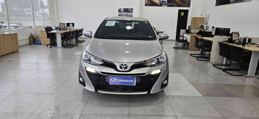 toyota yaris 1.5 16v flex xls connect multidrive 4p automatico 20202