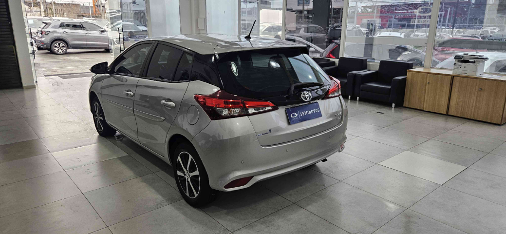 toyota yaris 1.5 16v flex xls connect multidrive 4p automatico 20205