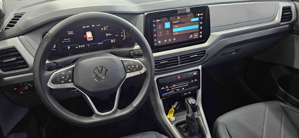 volkswagen t-cross 1.0 200 tsi total flex comfortline automatico 4p 202512