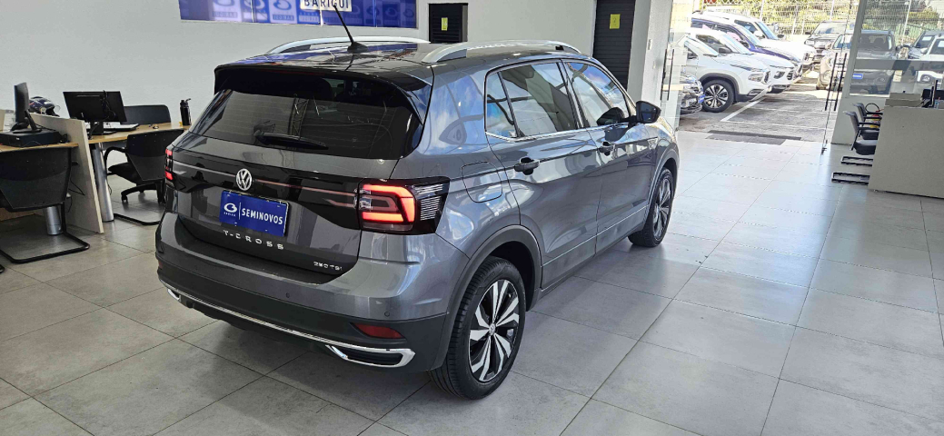 volkswagen t-cross 1.4 250 tsi total flex highline automatico 4p 20217