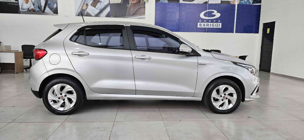 fiat argo 1.3 firefly flex drive gsr 4p semiautomatico 2018