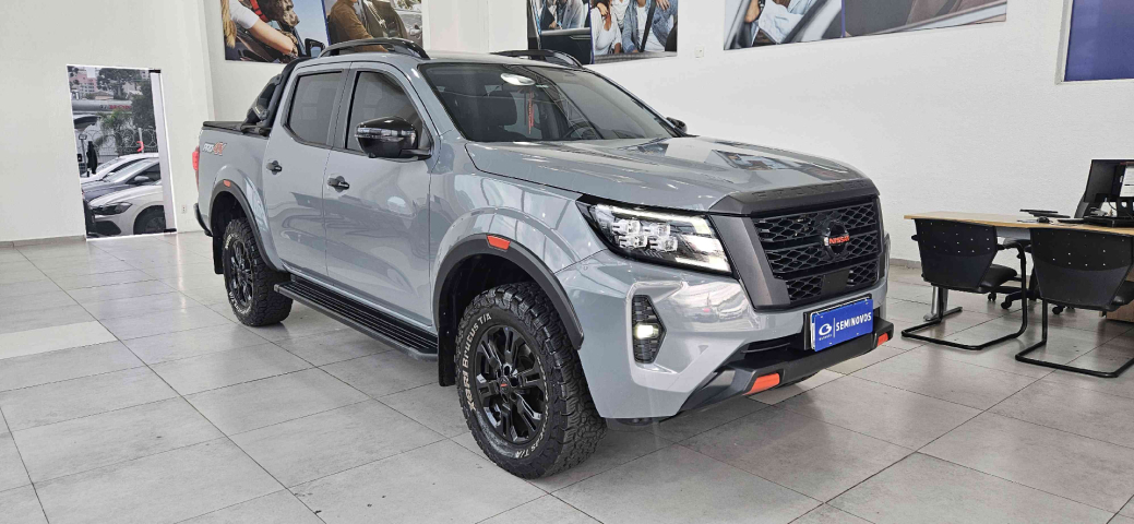 nissan frontier 2.3 16v turbo diesel pro4x cd 4x4 automatico 4p 20231