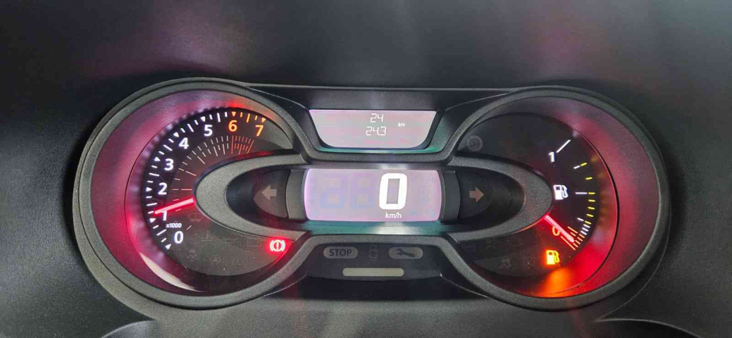renault oroch 1.6 16v sce flex intense manual 4p automatico 202513