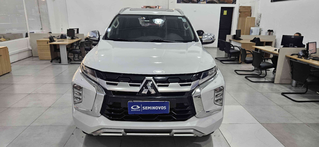 pajero sport hpe-s 4x4 2.4 tb at diesel automatico 2024/2510
