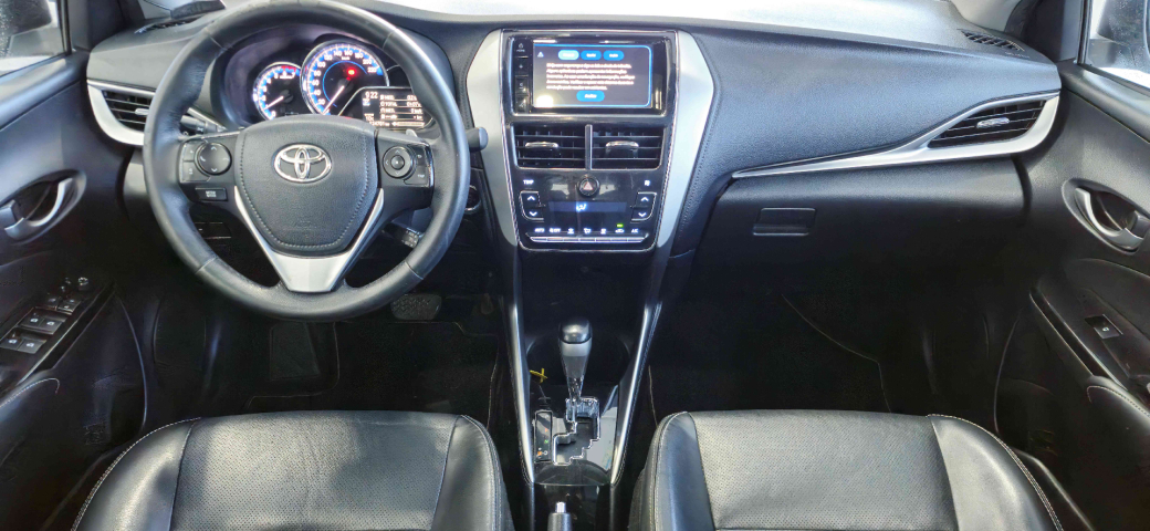 yaris sedan xls connect 1.5 16v cvt flex automatico 2019/2011
