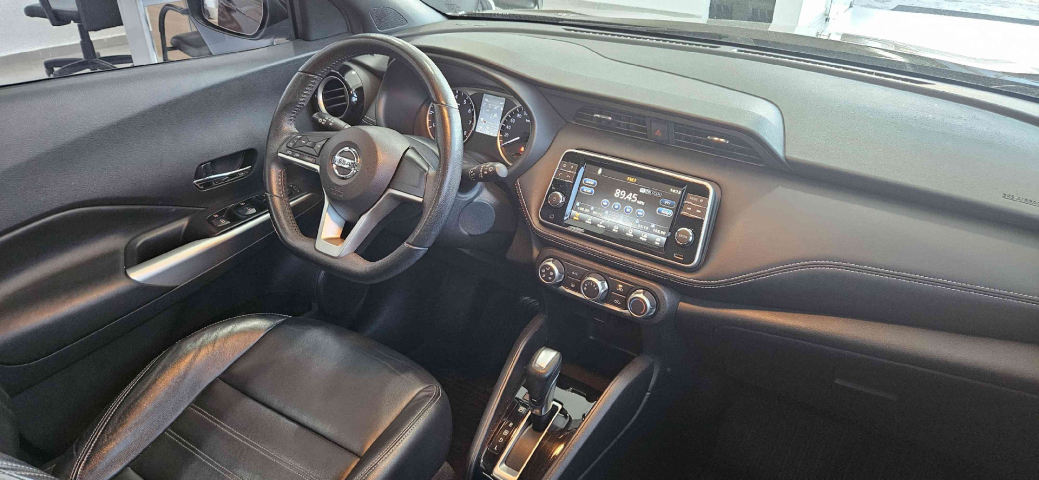 kicks sv nac 1.6 16v cvt13