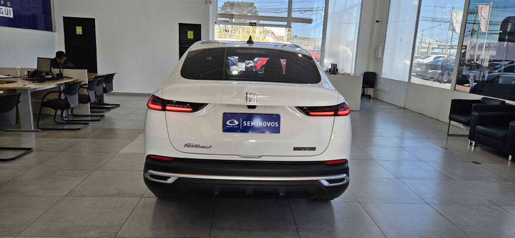 fiat fastback 1.3 turbo 270 flex limited edition at6 4p automatico 20246