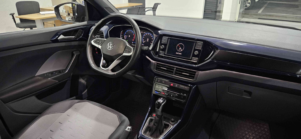 volkswagen t-cross 1.0 200 tsi total flex comfortline automatico 4p 202313