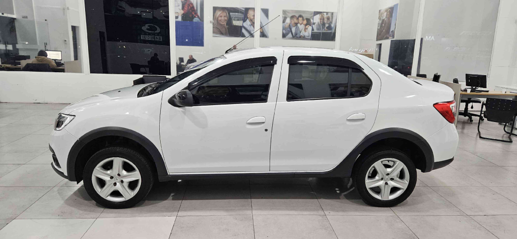 renault logan 1.6 16v sce flex zen x-tronic 4p automatico 20224