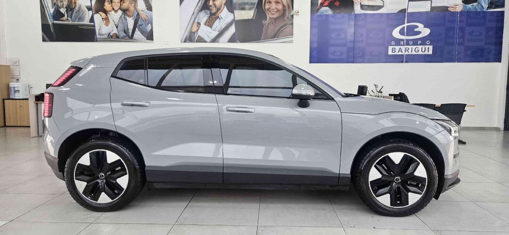volvo ex30 69 kw eletrico core 1.0 4p automatico 20240