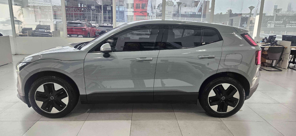volvo ex30 69 kw eletrico core 1.0 4p automatico 20244