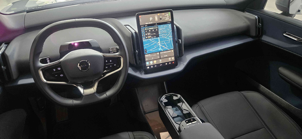 volvo ex30 69 kw eletrico core 1.0 4p automatico 202413