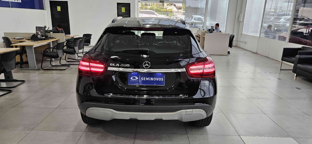 mercedes-benz gla 200 1.6 cgi flex style 7g-dct 4p automatico 20196