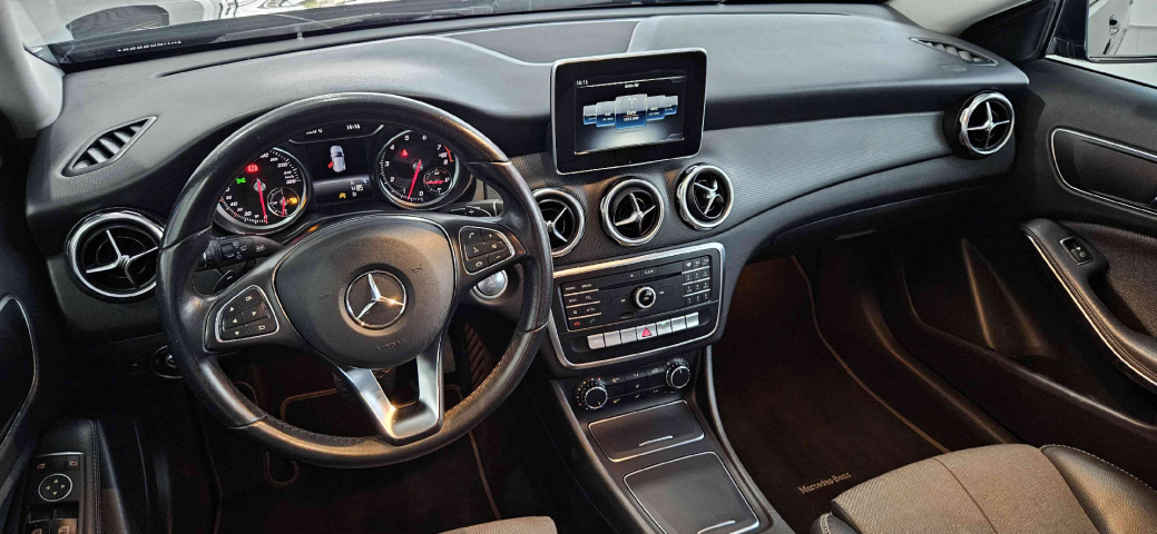 mercedes-benz gla 200 1.6 cgi flex style 7g-dct 4p automatico 201912