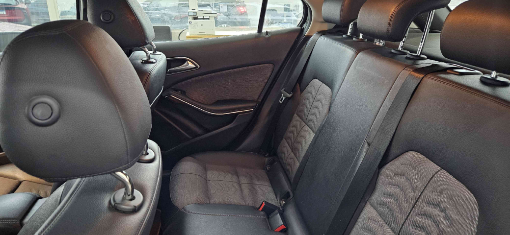 mercedes-benz gla 200 1.6 cgi flex style 7g-dct 4p automatico 201910