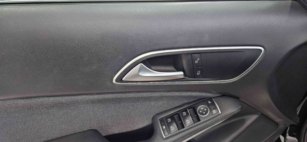mercedes-benz gla 200 1.6 cgi flex style 7g-dct 4p automatico 201917