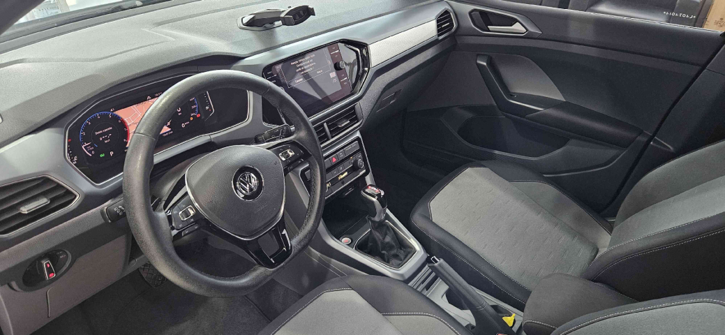 volkswagen t-cross 1.0 200 tsi total flex comfortline automatico 4p 202010