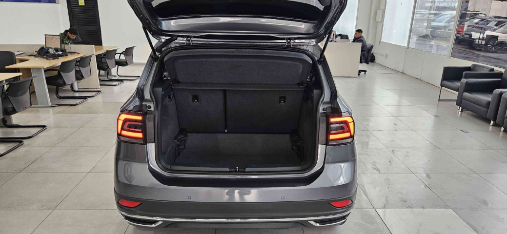 volkswagen t-cross 1.0 200 tsi total flex comfortline automatico 4p 20208