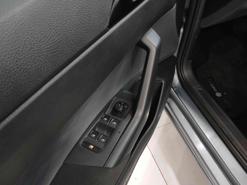 volkswagen polo 1.0 170 tsi comfortline automatico flex 4p 202411