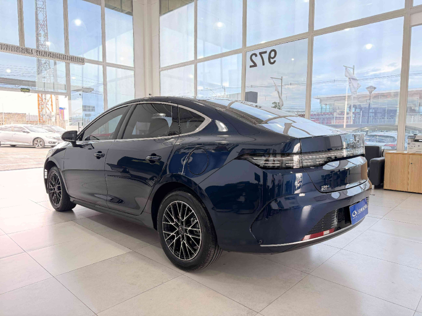 BYD KING 1.5 DM-I PHEV GS AUTOMÁTICO5