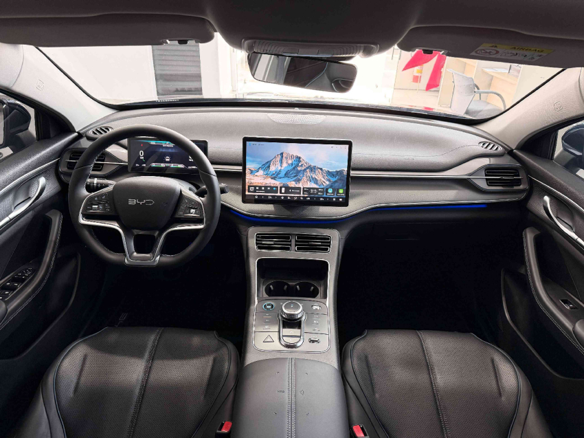 BYD KING 1.5 DM-I PHEV GS AUTOMÁTICO10