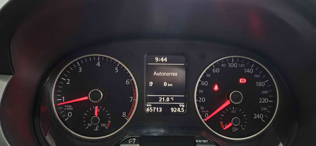 Volkswagen Fox 1.6 Msi Total Flex Connect 4P Manual 18