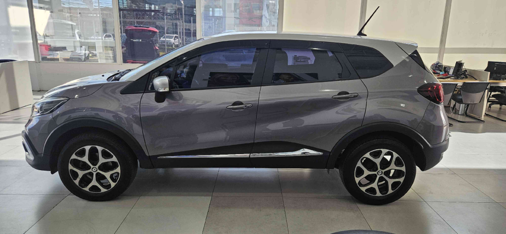 renault captur 1.3 tce flex intense x-tronic 4p automatico 20222