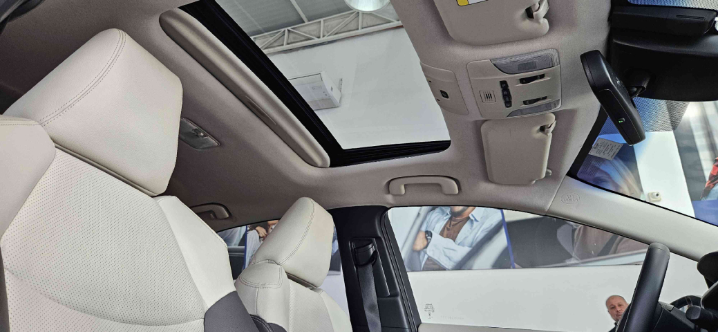 Toyota COROLLA Híbrido Automático17