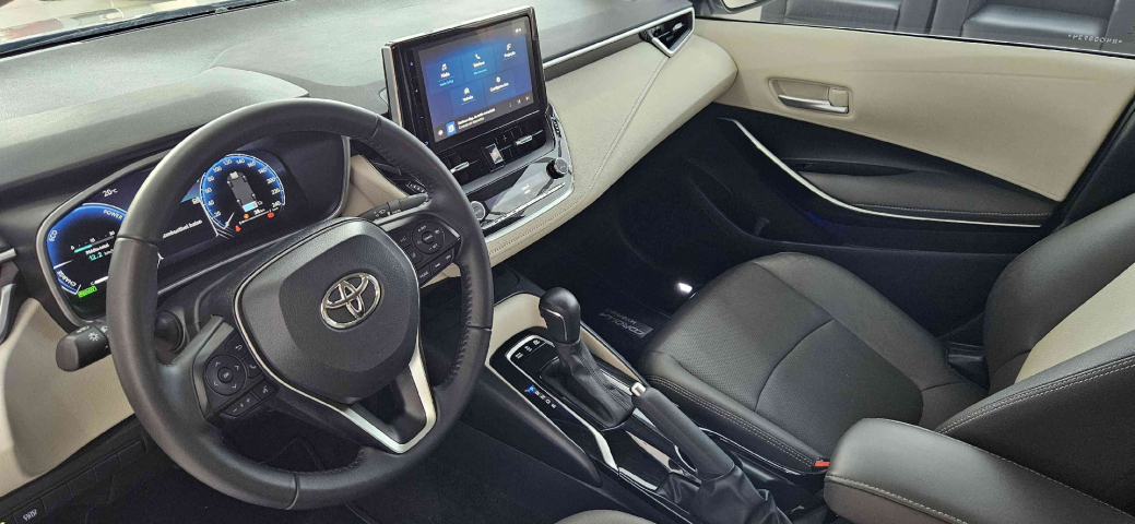Toyota COROLLA Híbrido Automático10