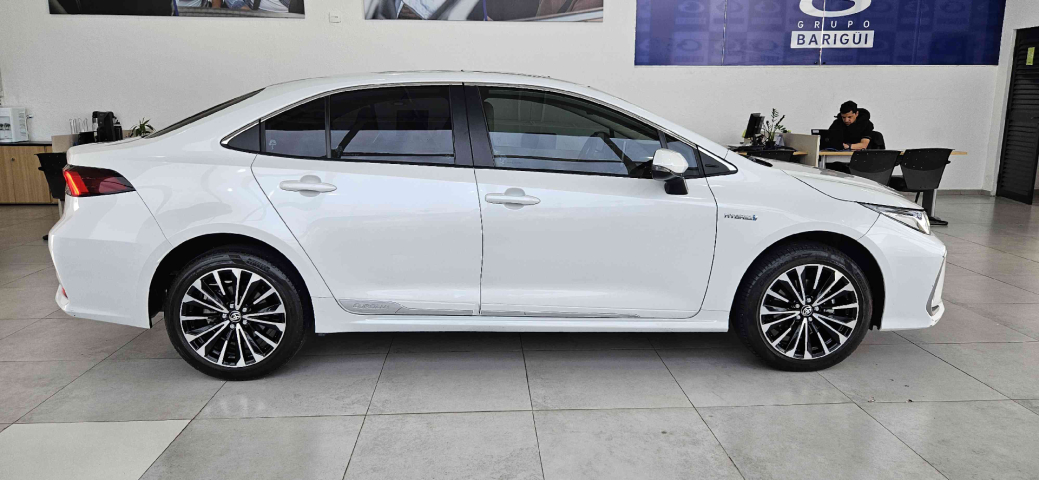 Toyota COROLLA Híbrido Automático