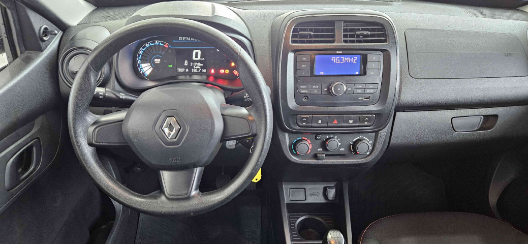 Renault KWID ZEN 1.0 12V SCE Flex Manual11