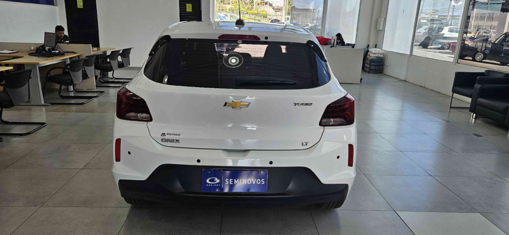 Chevrolet ONIX 1.0 TURBO FLEX LT MANUAL6