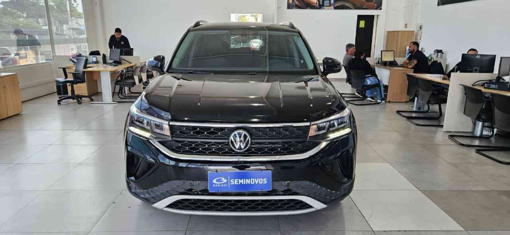 Volkswagen TAOS Flex Automático2