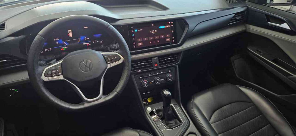 Volkswagen TAOS Flex Automático14