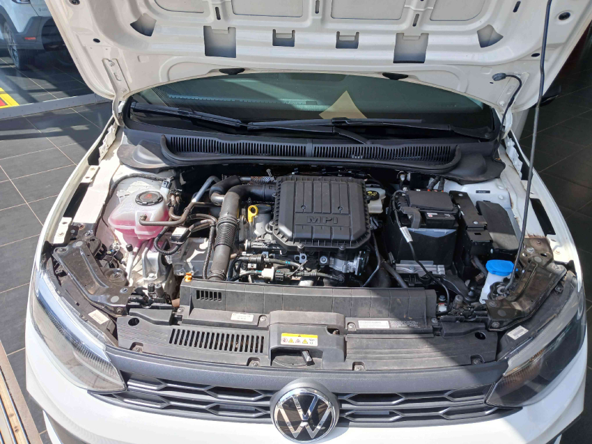 volkswagen polo 1.0 mpi track manual 2023/24