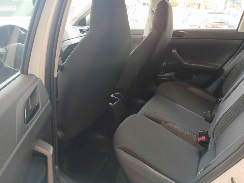 volkswagen polo 1.0 mpi track manual 2023/24