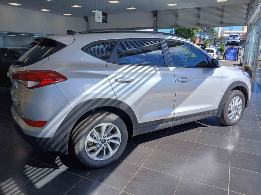 tucson gls 1.6 tb at gasolina 2020/21