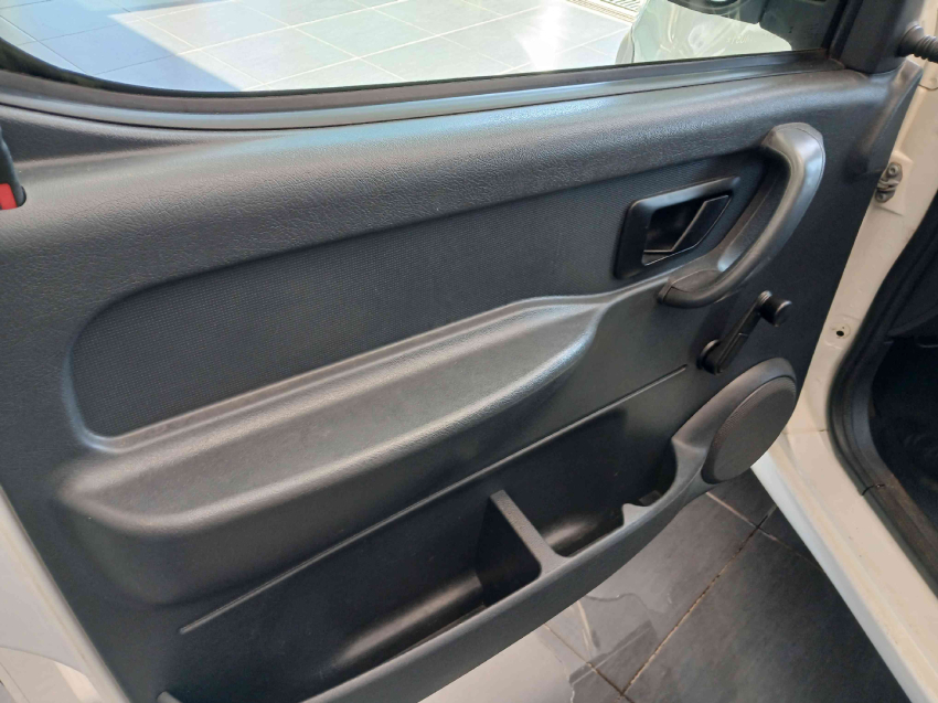 peugeot partner flex 2020/21