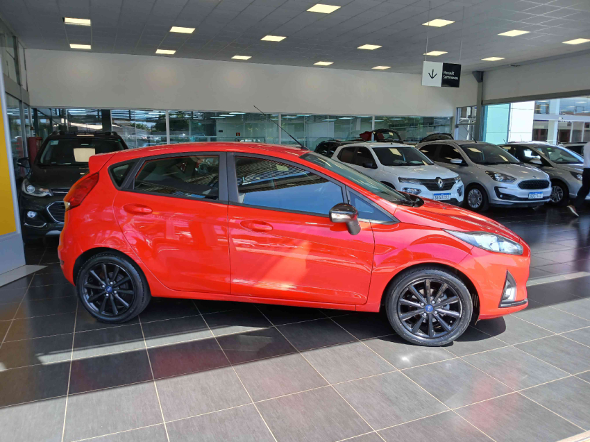 new fiesta style 1.6 manual