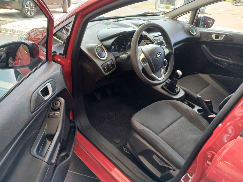 new fiesta style 1.6 manual
