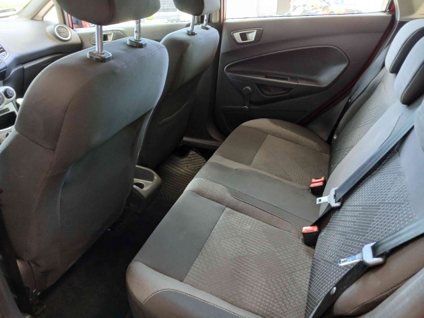 new fiesta style 1.6 manual