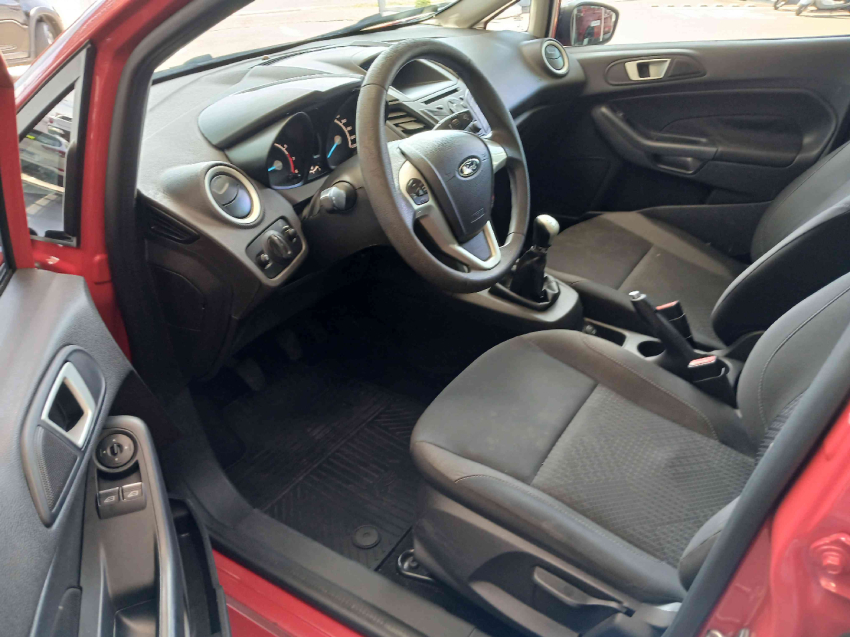 new fiesta style 1.6 manual