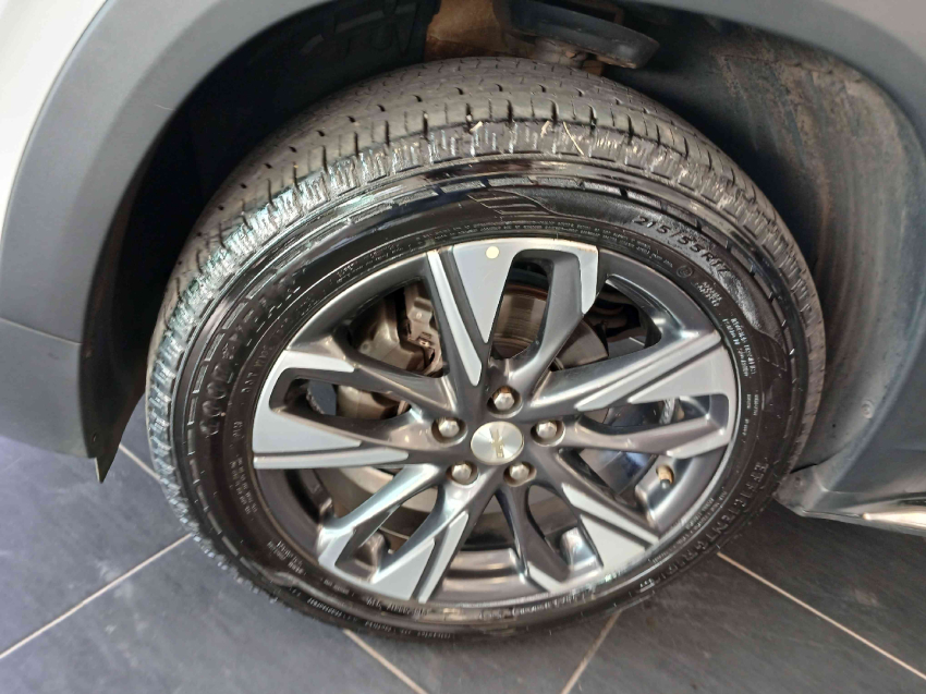 tracker premier 1.2 tb flex 2022/23