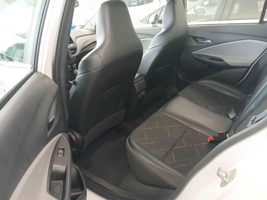 onix premier 1.0 turbo automatico